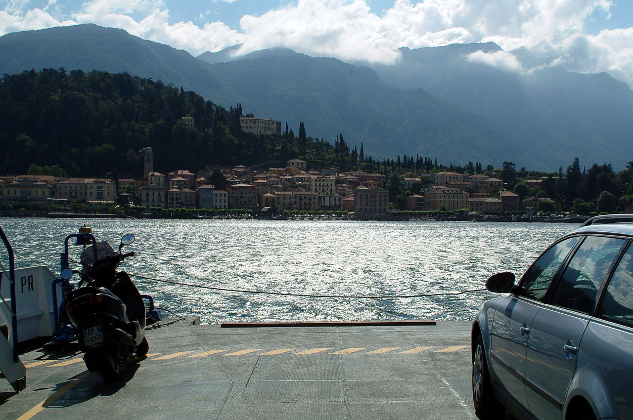 Viaggiare sul lago di Como
